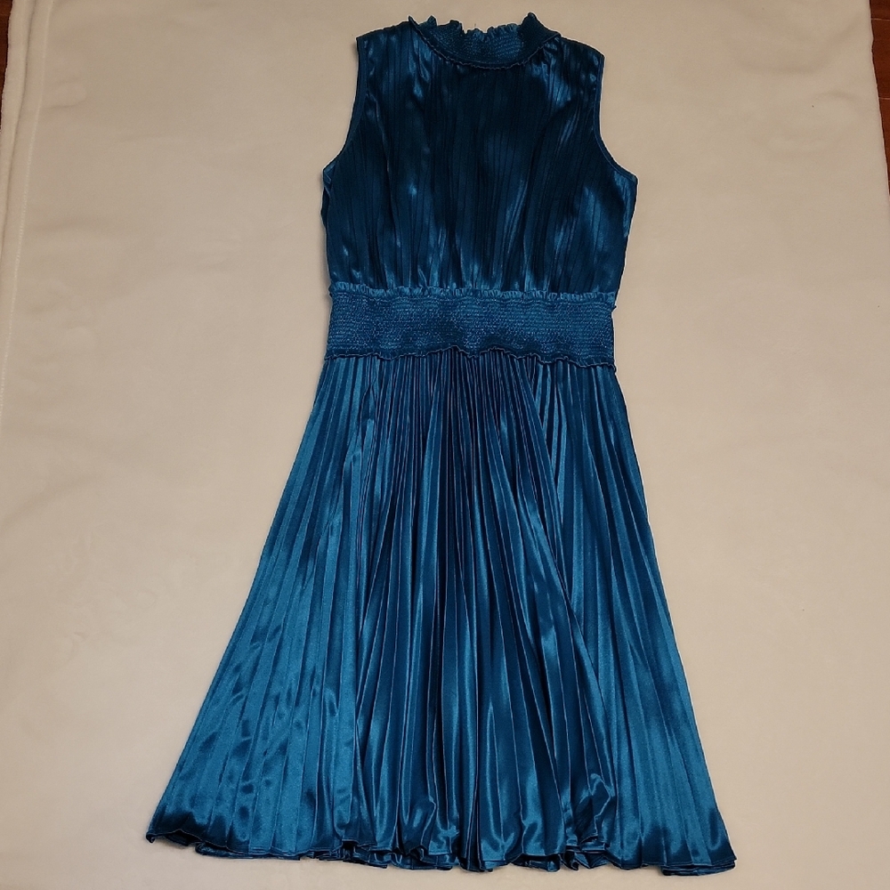 Teal Sleeveless Dress